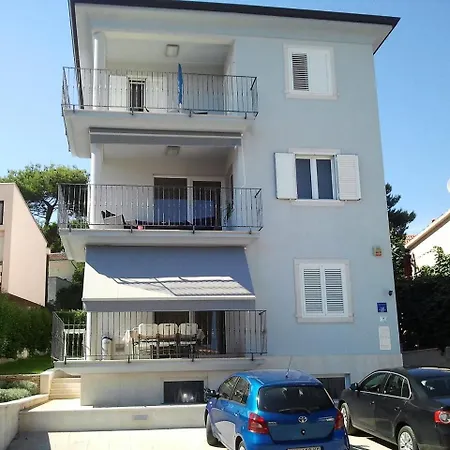 Nina Apartment *
